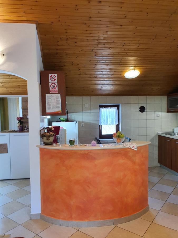 Diana Apartman Brsec Bagian luar foto